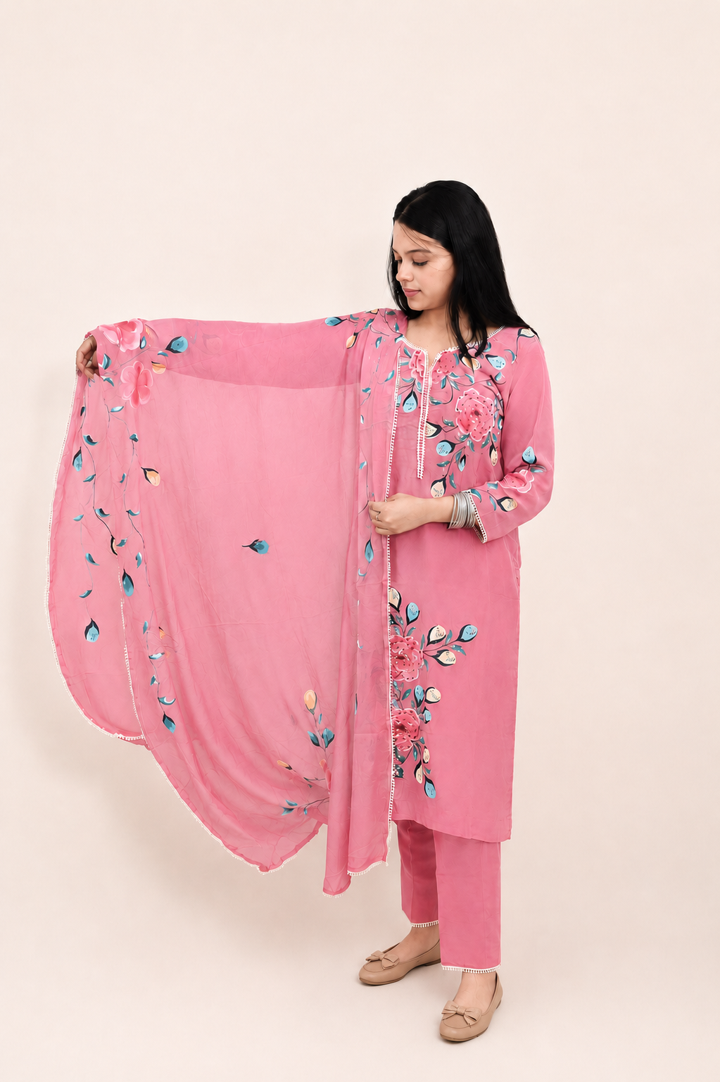 The Blooming Rose | खिला हुआ गुलाब – 3-पीस सूट सेट